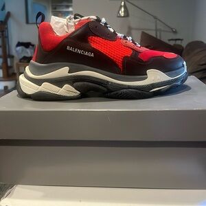 Balenciaga size 46